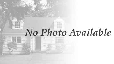 Browse active condo listings in HAMPTON PLACE