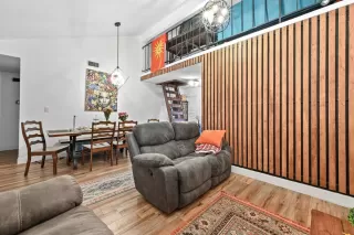 Photo #6: 1109991 Listing 