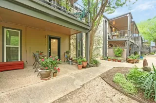 More Details about MLS # 1241402 : 5820 BERKMAN DR 119