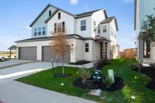 Photo #2: 1290087 Listing