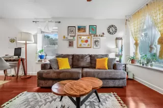 Photo #4: 1359803 Listing 