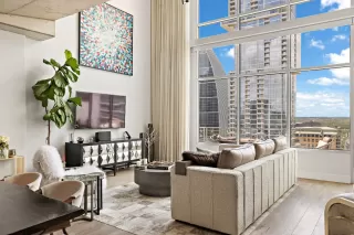 Photo #2: 1469700 Listing 