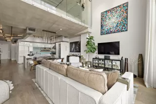 Photo #4: 1469700 Listing 