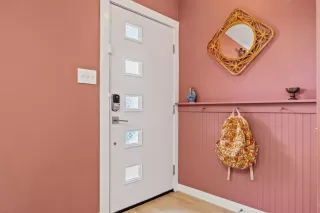 Photo #1: 1515888 Listing