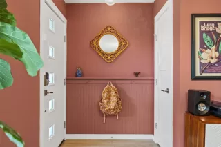 Photo #2: 1515888 Listing