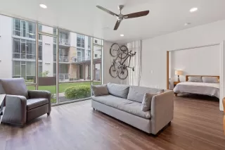 Photo #4: 1534685 Listing 