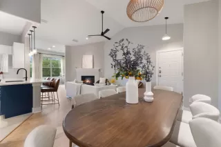 Photo #5: 1535814 Listing