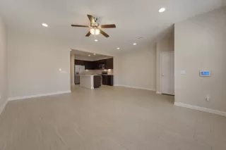 Photo #5: 1560046 Listing