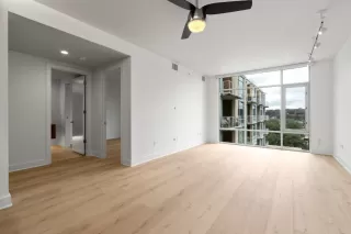 Photo #5: 1568834 Listing