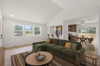 Photo #3: 1596099 Listing