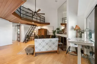 Photo #2: 1632376 Listing 