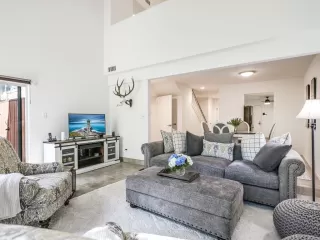 Photo #4: 1636899 Listing 