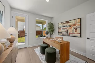 Photo #1: 1637666 Listing 