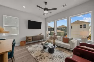 Photo #4: 1637666 Listing 