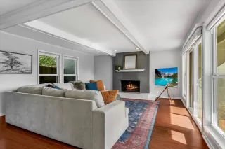 Photo #2: 1655075 Listing 