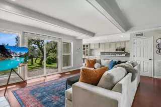 Photo #3: 1655075 Listing 