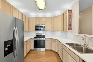 Photo #6: 1676861 Listing 