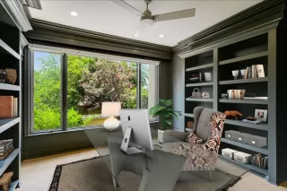 Photo #5: 1678651 Listing