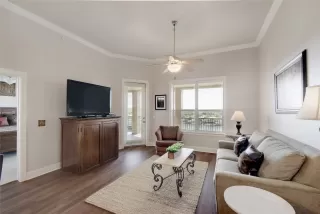 Photo #5: 1789061 Listing 