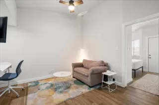 Photo #4: 1833643 Listing 