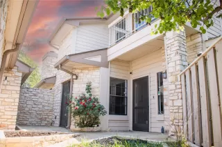 Click for more information on MLS # 1886315 : 2201 LAKEWAY BLVD 2 More Details about MLS # 1886315 : 2201 LAKEWAY BLVD 2