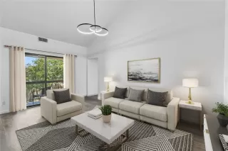 Photo #1: 1972613 Listing 