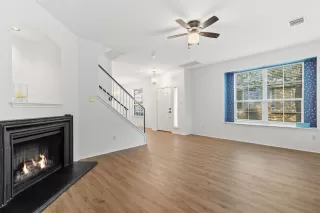 Photo #4: 1999991 Listing 