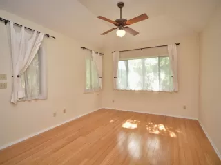 Photo #1: 2005002 Listing