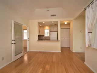 Photo #2: 2005002 Listing