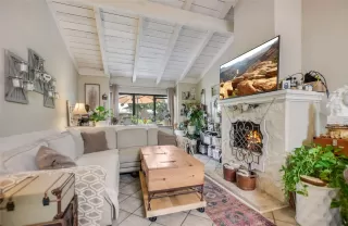 Photo #2: 2019821 Listing 