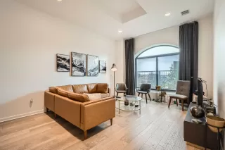 Photo #4: 2028458 Listing 