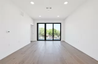 Photo #1: 2049760 Listing 