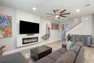 Photo #2: 2198575 Listing 