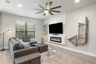 Photo #4: 2198575 Listing 