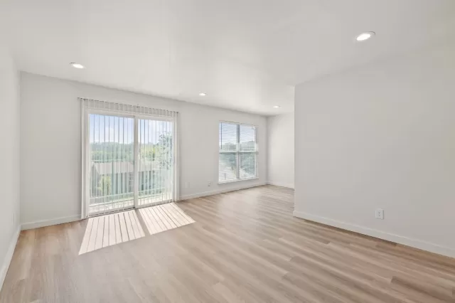 MLS: 2214176 Condo For Sale