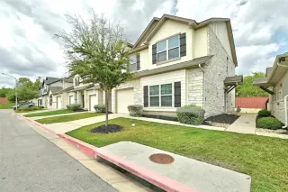 Photo #1: 2315743 Listing