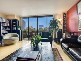 Photo #1: 2353753 Listing