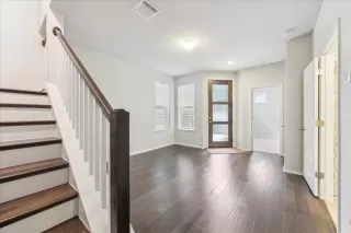 Photo #6: 2360975 Listing 