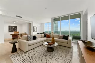 Photo #1: 2388381 Listing 