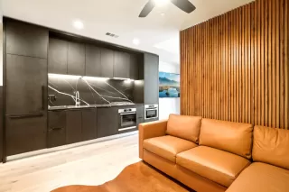 Photo #3: 2483954 Listing