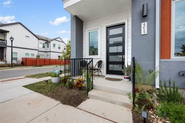 MLS: 2529564 Condo For Sale