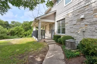 Photo #2: 2578645 Listing 