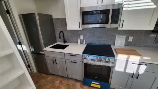 Photo #4: 2611897 Listing