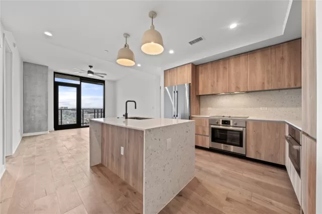 MLS: 2705048 Condo For Sale