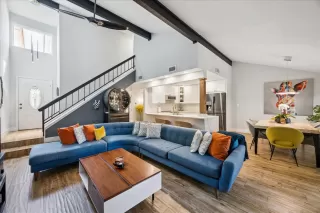 More Details about MLS # 2715558 : 8906 PARKFIELD DR C