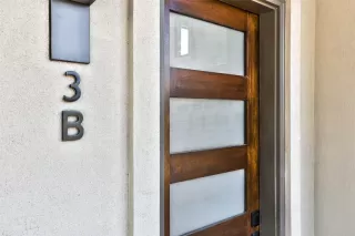 Photo #1: 2717661 Listing