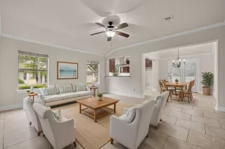 Photo #3: 2720527 Listing 