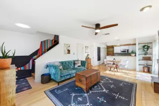 More Details about MLS # 2757288 : 6814 OLD QUARRY LN