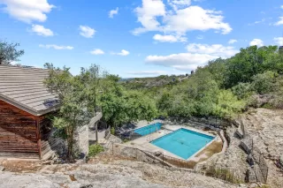 Photo #3: 2896449 Listing 