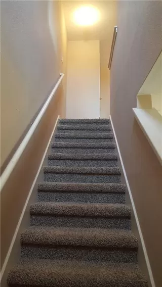 Photo #5: 2910605 Listing